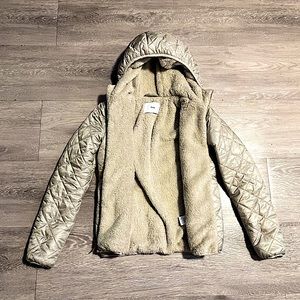 ARITZIA • TNA • Little Fuzzy Fleece-Lined Puff Jacket Size XS • Modern Taupe